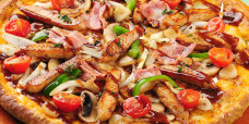 Garlic-chicken-barbecue-Pizza